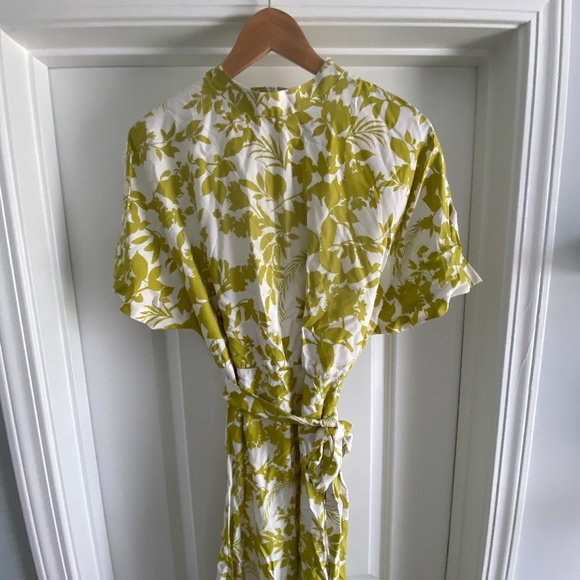 NWT - Ann Taylor Summer Dress - Size 6 - Picture 2 of 7